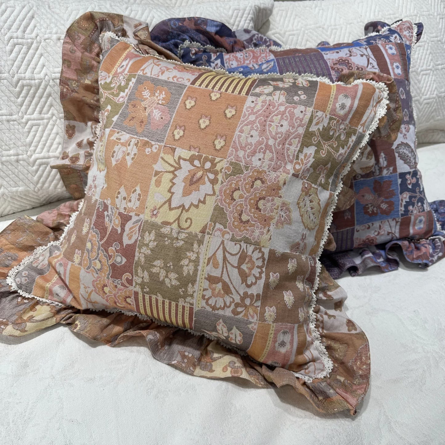 Vintage-Inspired Floral Accent Pillow - image 1
