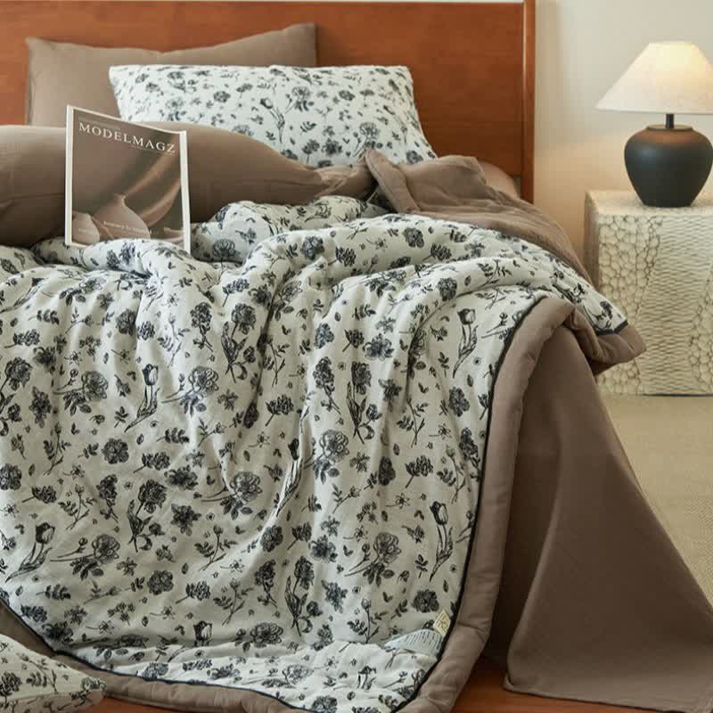 Black Floral Natural Cotton Gauze Quilt - image 3