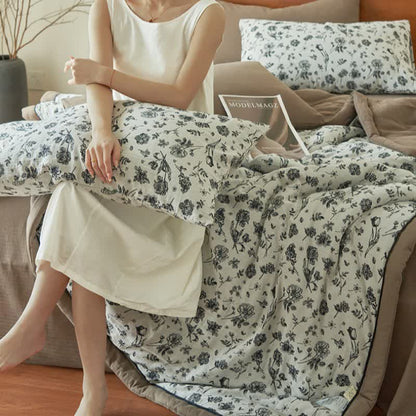 Black Floral Natural Cotton Gauze Quilt - image 4