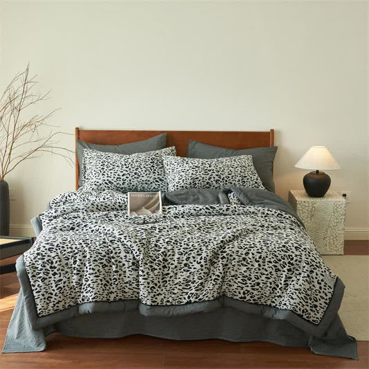 Leopard Print Natural Cotton Gauze Quilt - King - image 0