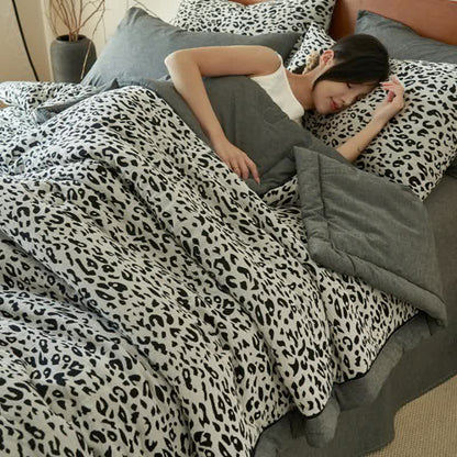 Leopard Print Natural Cotton Gauze Quilt - image 5