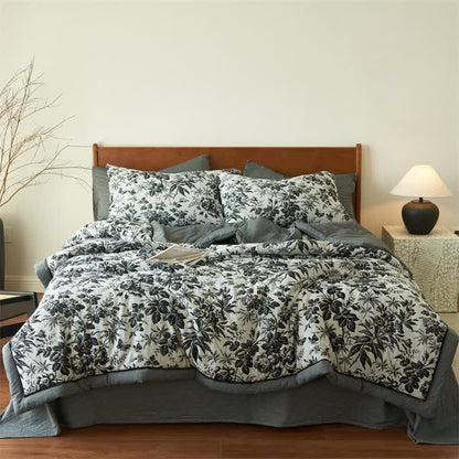 Black Camellia Natural Cotton Gauze Quilt - King - image 0