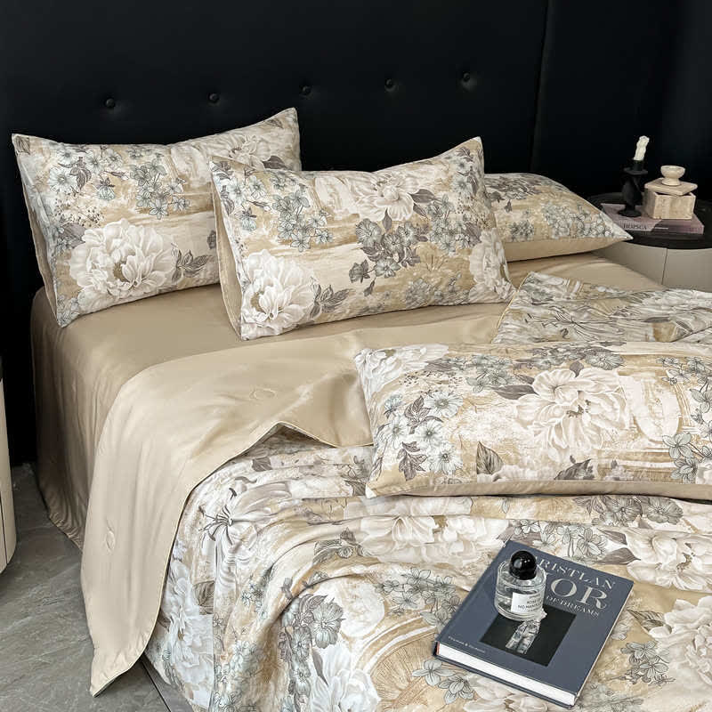 Peony Flourish Print Silky Natural Quilt - image 2