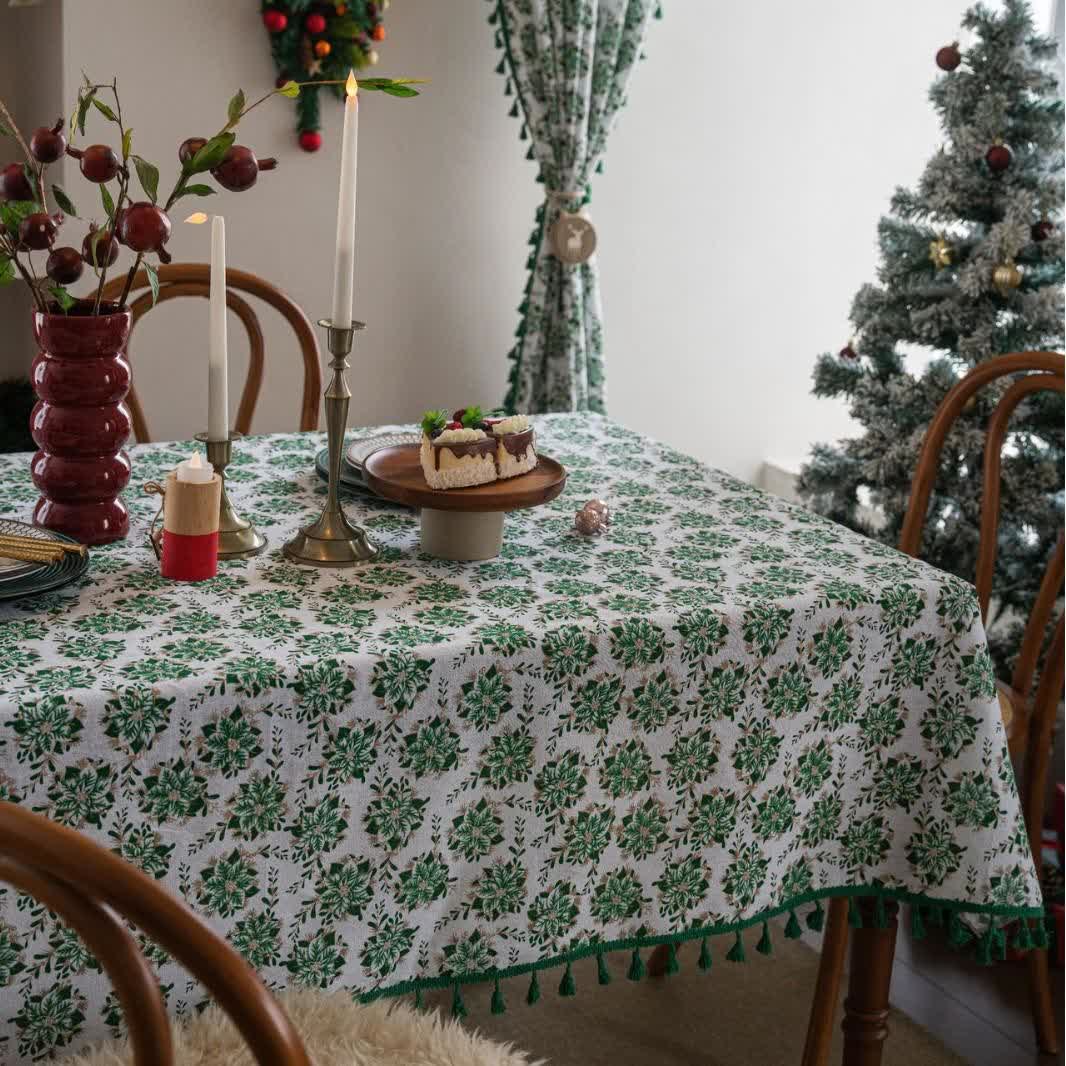 Christmas Floral Edelweiss Print Tablecloth - image 3