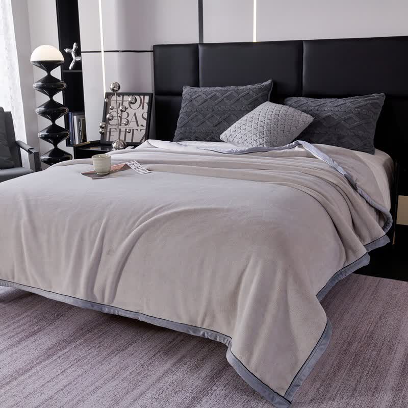 Minimalist Style Solid Color Blanket - image 7