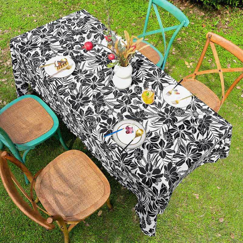 Vintage Black Floral Scalloped Edge Tablecloth - image 4