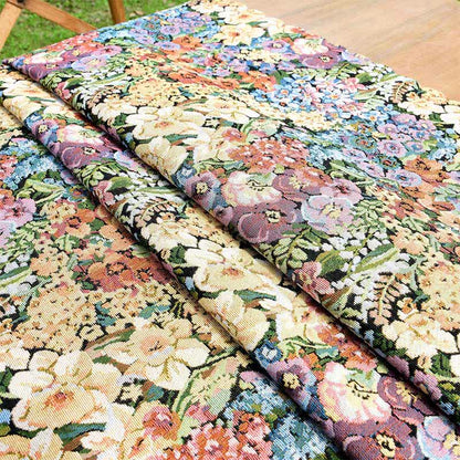 Luxurious Floral Scalloped Edge Tablecloth - image 4