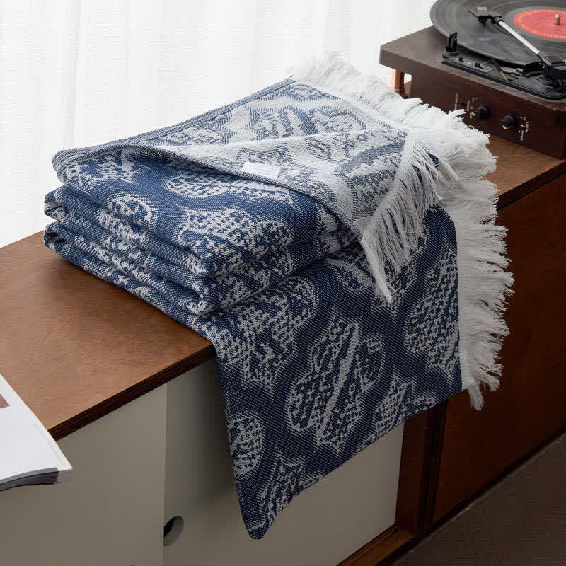 Retro Pattern Reversible Cotton Tassel Quilt - Dark Blue - Queen - image 1
