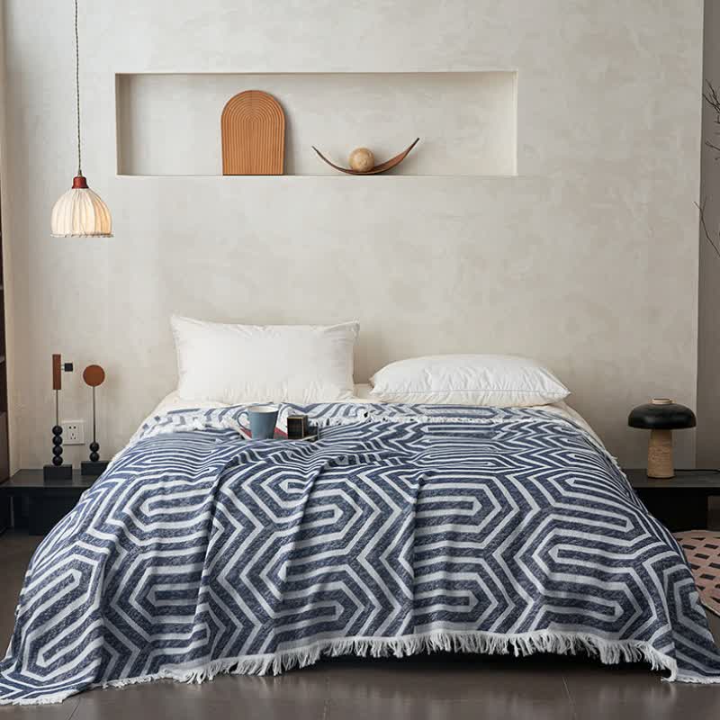 Plaid Jacquard Reversible Cotton Tassel Quilt - image 3