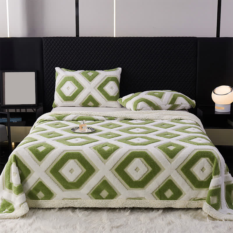 Geometric Pattern Jacquard Sherpa Blanket - Green - Queen - image 0