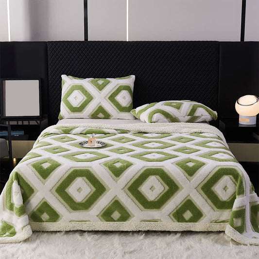 Geometric Pattern Jacquard Sherpa Blanket - Green - Queen - image 0