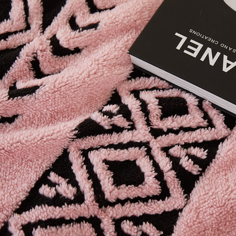 Striped Diamond Jacquard Warm Blanket - image 7