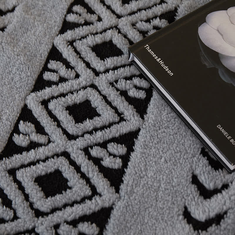 Striped Diamond Jacquard Warm Blanket - image 11