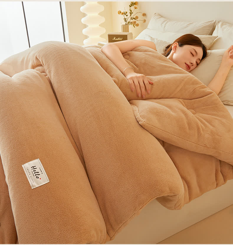 Simple Solid Color Warm Plush Blanket - image 1