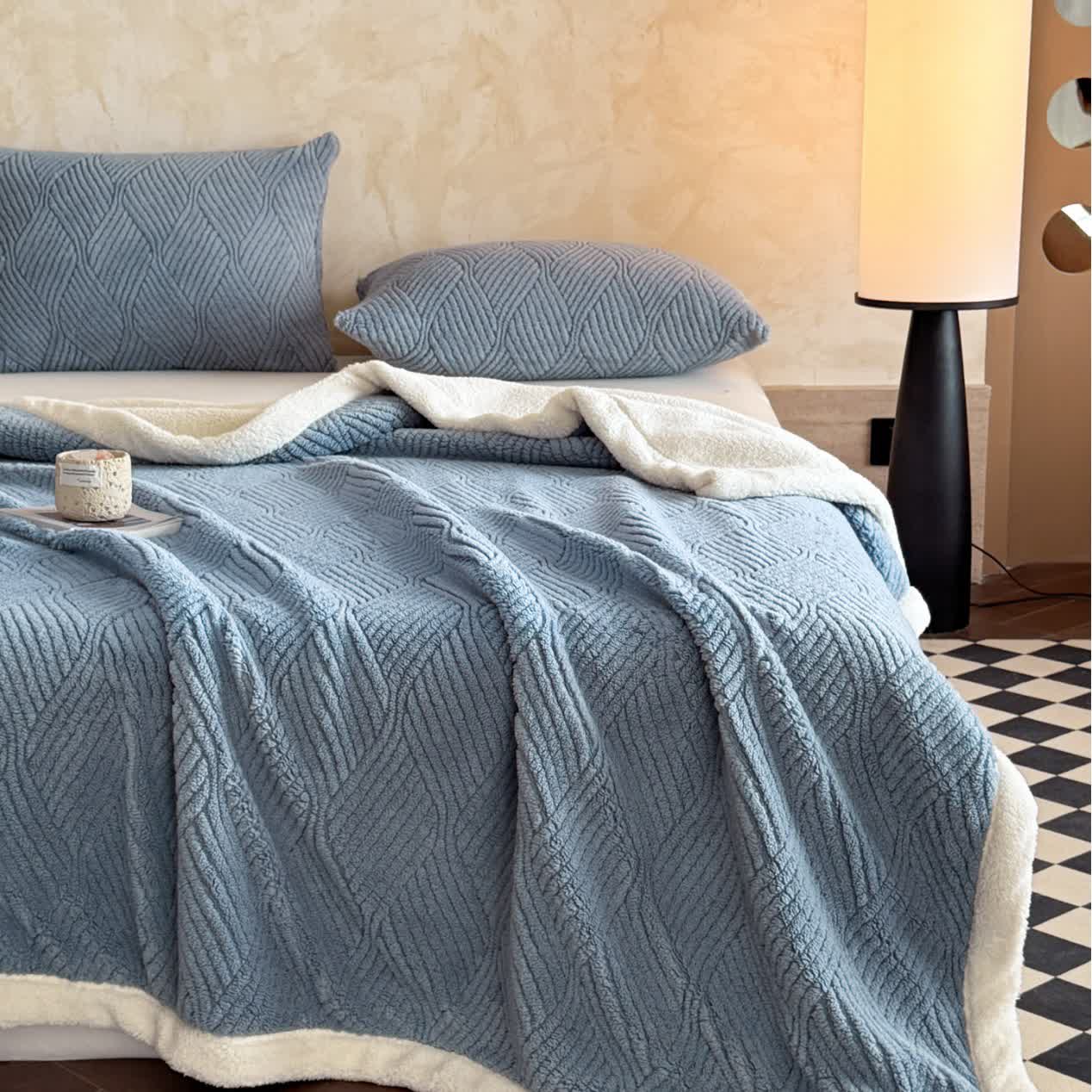 Reversible Warm Sherpa Throw Blanket - image 4