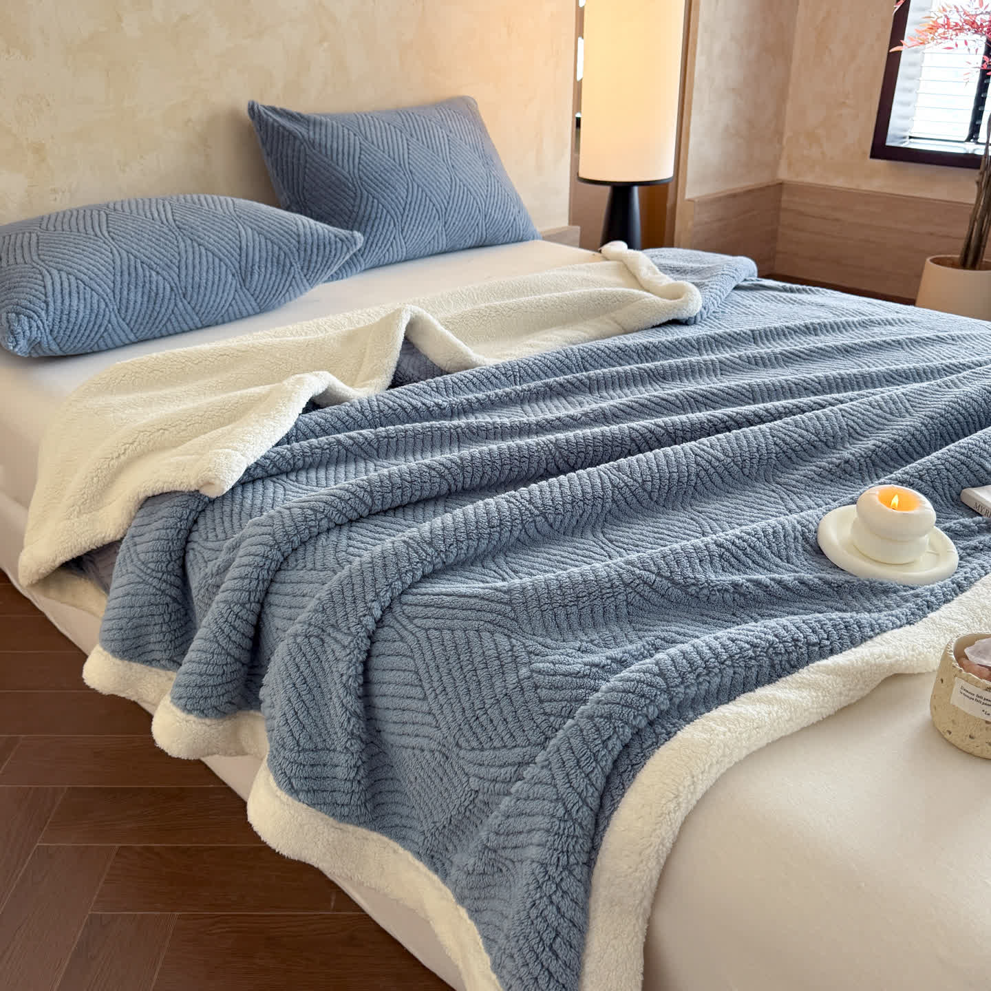 Reversible Warm Sherpa Throw Blanket - Blue - 2PCS Pillowcases - 19" x 29" - image 1