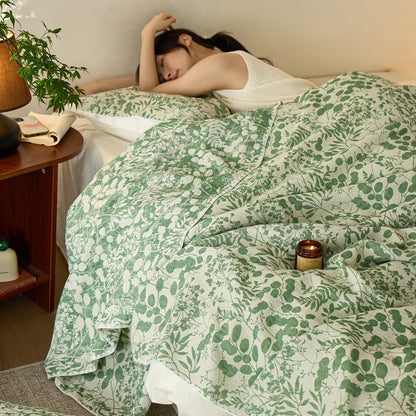 Soft Style Floral Cotton Gauze Quilt - Quilt with 2pcs Pillowcases - Green - Queen - image 21