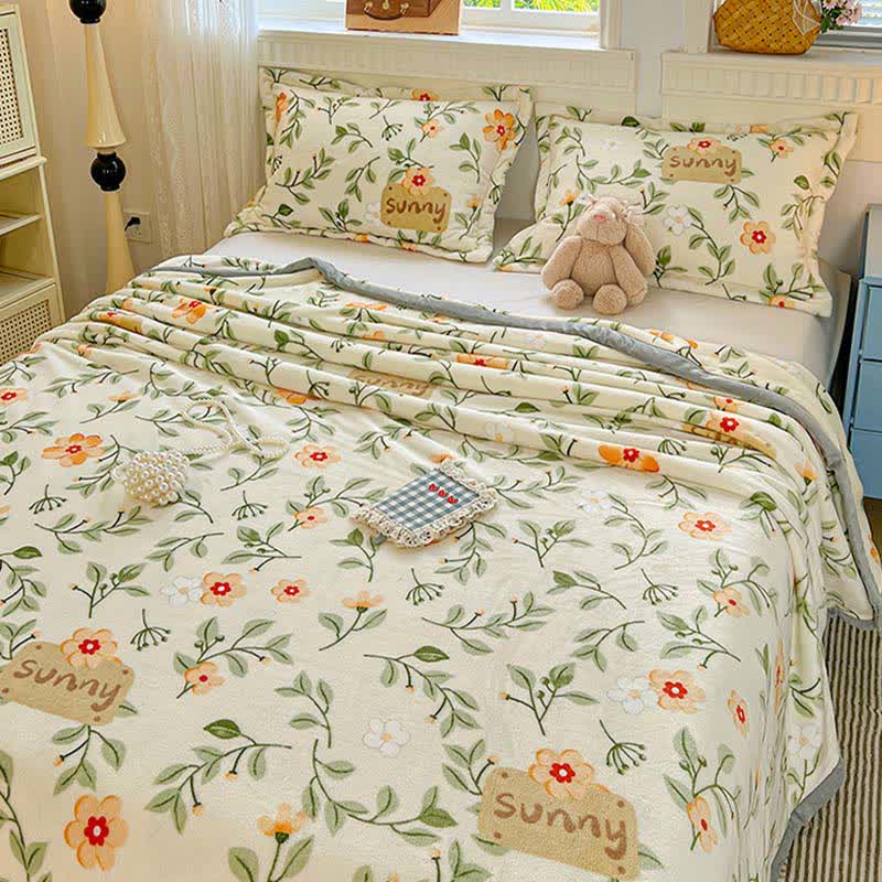 Yellow Floral Leaf Warm Throw Blanket - image 4