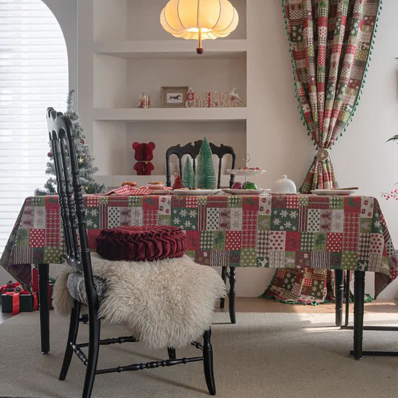 Patchwork Christmas-inspired Print Tablecloth - image 2