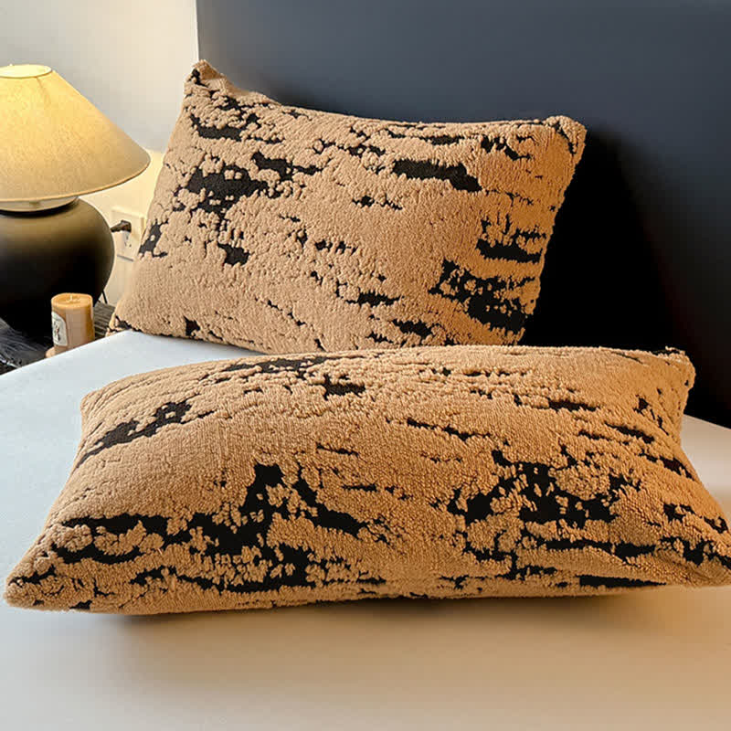 Artistic Gradient Sherpa Throw Blanket - image 8