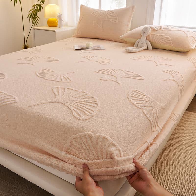 Ginkgo Leaf Fleece Warm Fitted Sheet - Apricot - Sheet with 2PCS Pillowcases - King - image 2