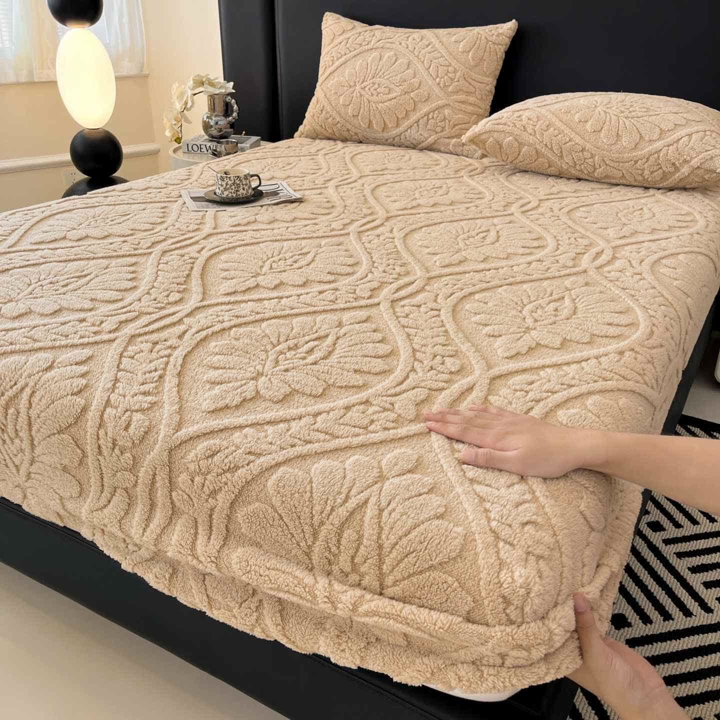 Wave Floral Fleece Warm Fitted Sheet - Coffee - Sheet with 2PCS Pillowcases - King - image 1