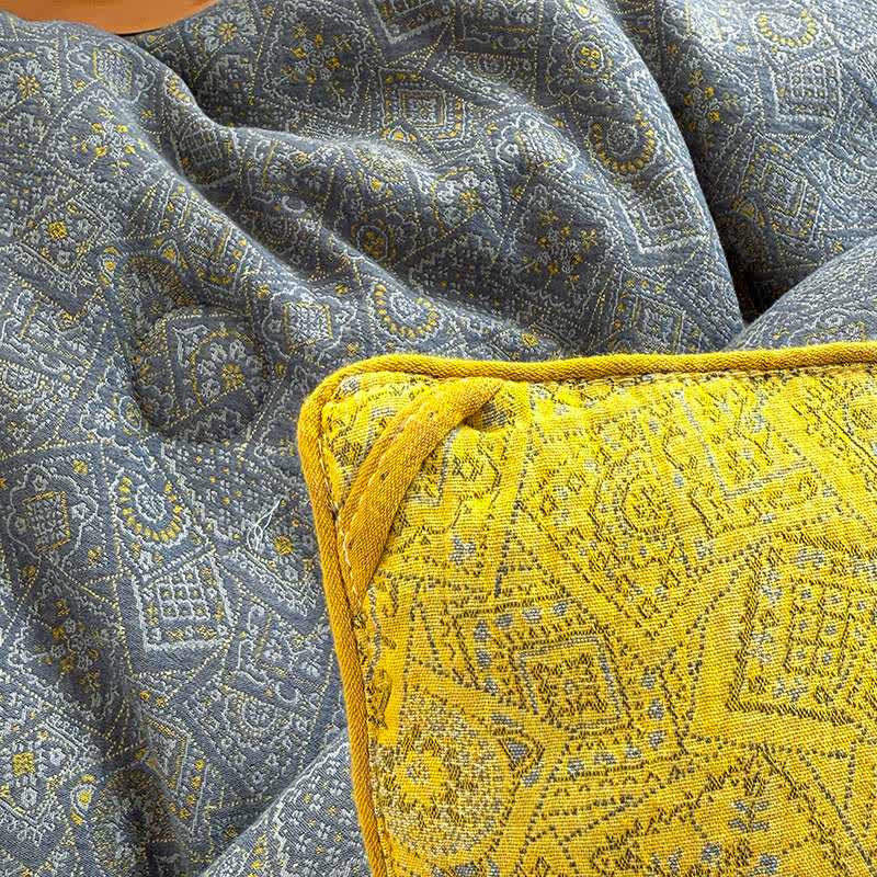 Subtle Pattern Cotton Gauze Quilt - image 9