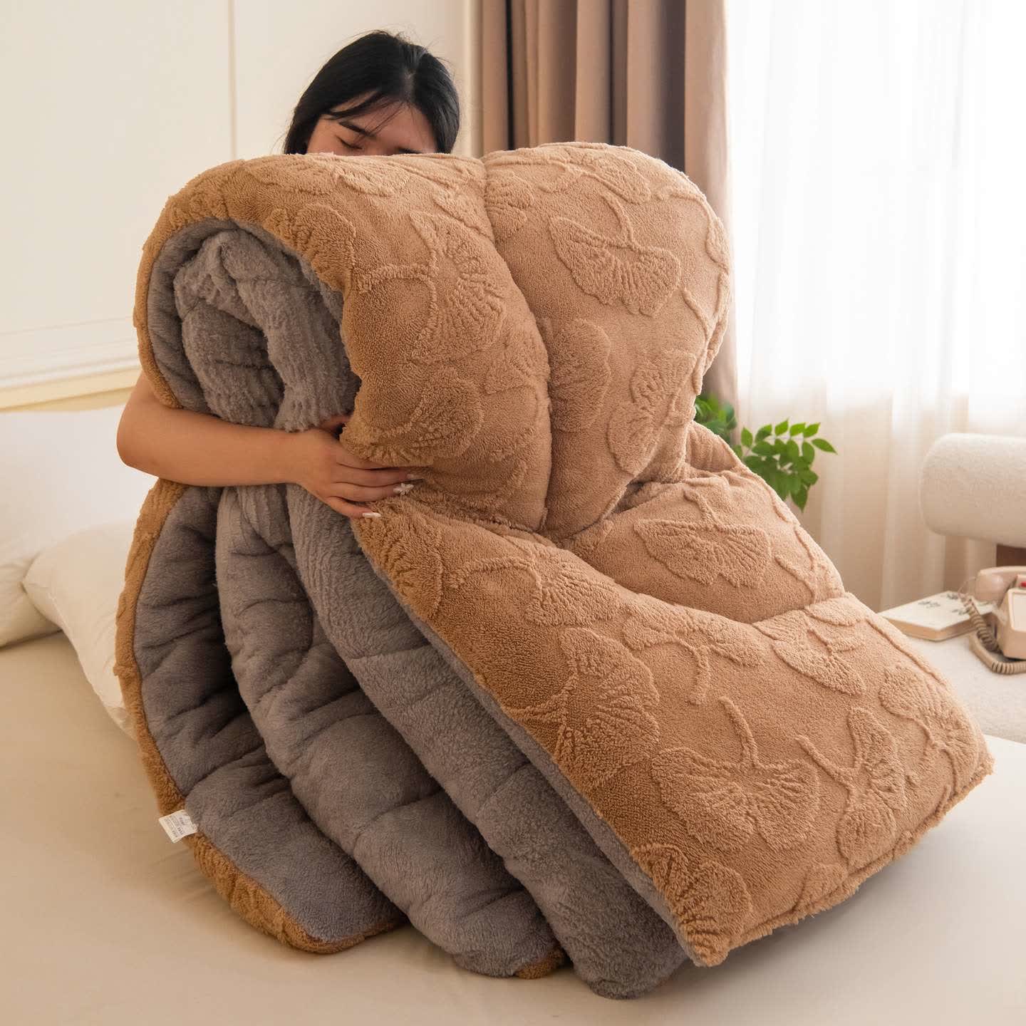 Ginkgo Leaf Jacquard Sherpa Reversible Blanket - Khaki - Queen - image 12