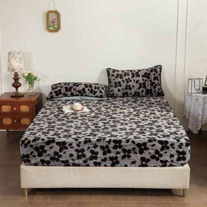 Art Butterfly Plush Fitted Sheet Blanket - Grey - Fitted Sheet - King - image 5