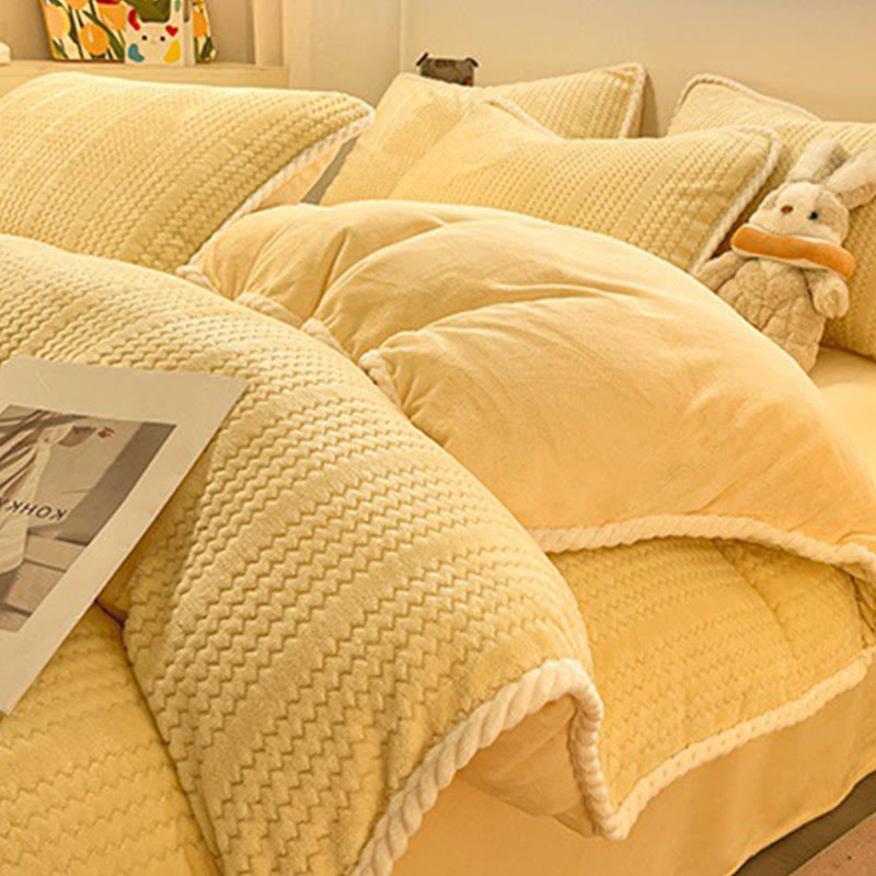 Luxury Fleece Winter Bedding Set (4PCS) - Creamy Yellow - Duvet Cover - King - image 22