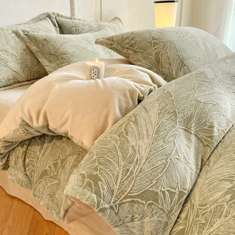 Cozy Thick Embossed Fleece Bedding Set (4PCS)  - image 15