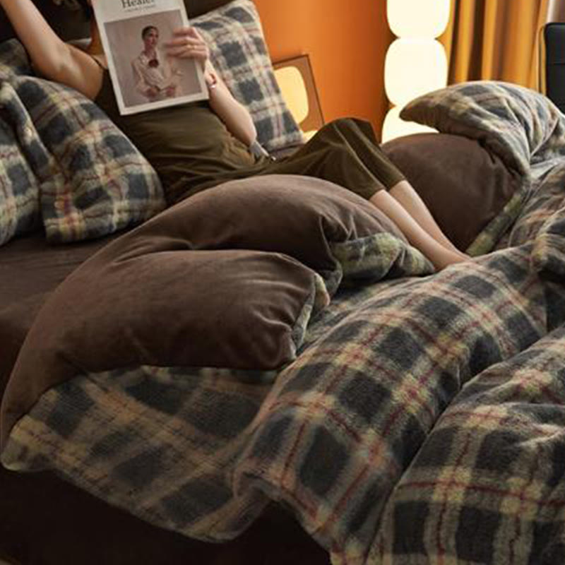 Classic Plaid Cozy Thick Bedding Set (4PCS)  - image 6