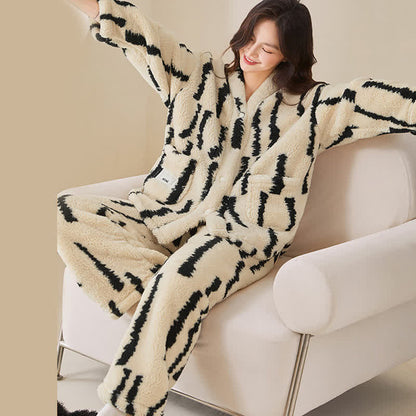 Ownkoti Vertical Stripe Fleece Loungewear Set - image 3