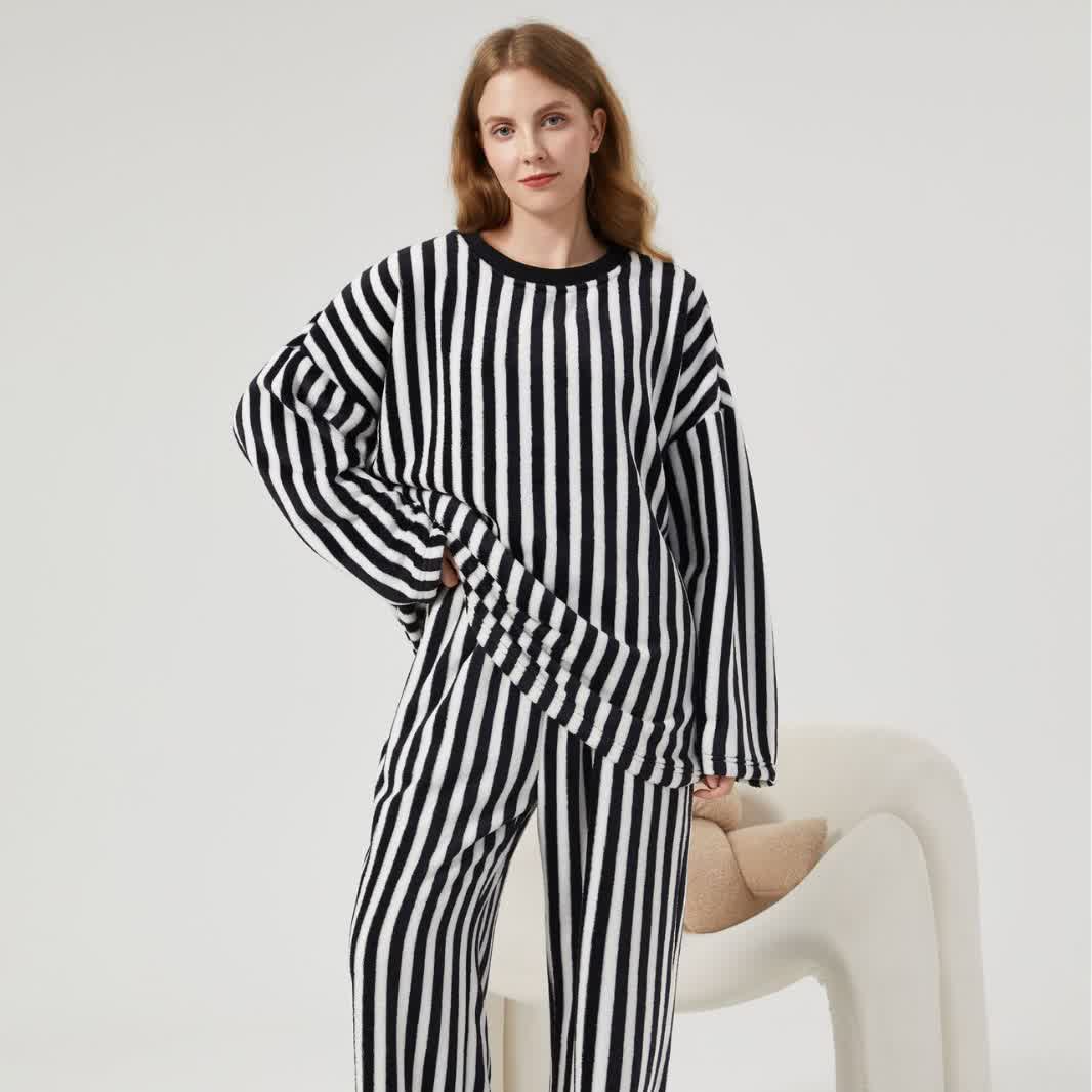 Vertical Striped Plush Loungewear Set - Black - XL - image 0