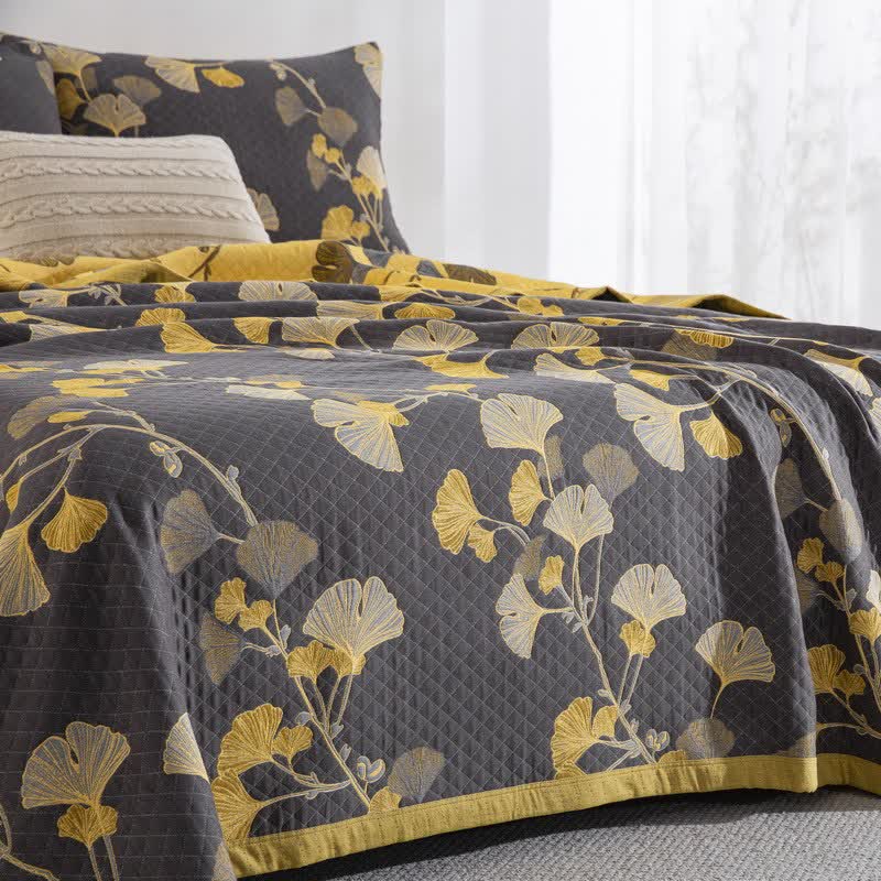 Ginkgo Leaf Organic Cotton Reversible Quilt - image 30