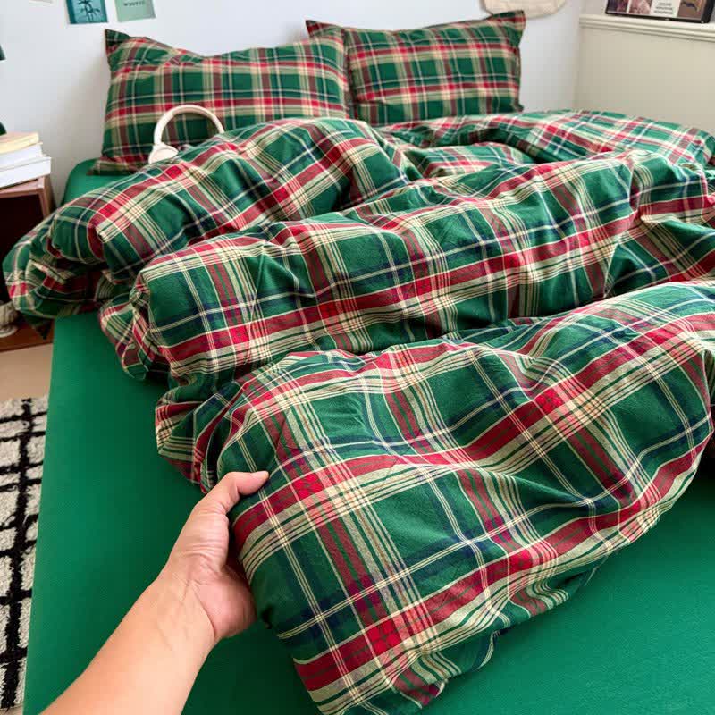 Classic Plaid Cotton Bedding Set - image 3