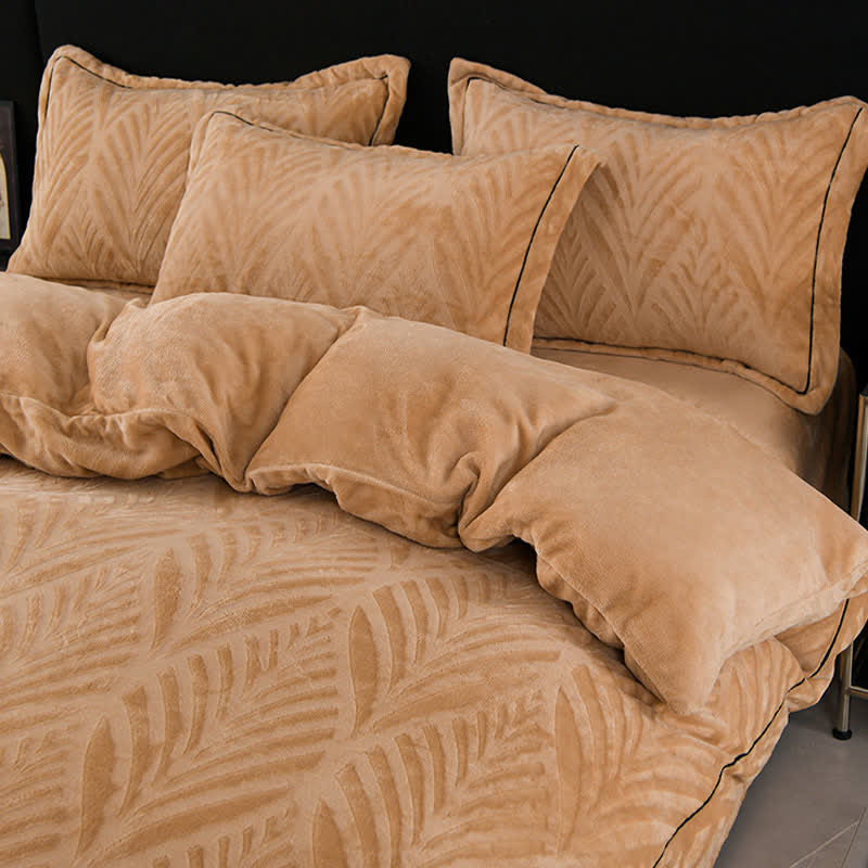 Leaf-inspired Textured Plush Bedding Set(4PCS) - image 5