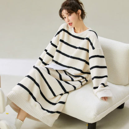 Round Neck Striped Plush Nightgown - White - L - image 0