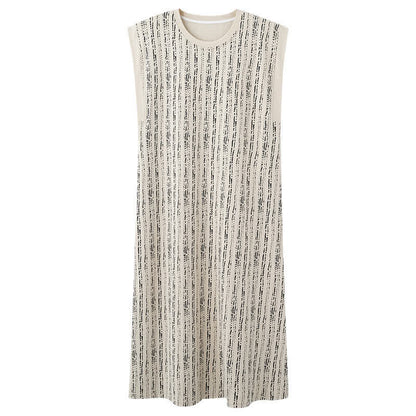Artistic Line-inspired Cotton Sleeveless Nightgown - image 8