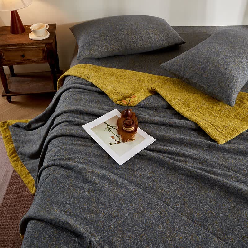Cotton Gauze Subtle Pattern Jacquard Quilt - image 4
