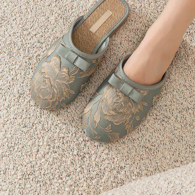 Embroidery Linen Slippers with Closed Toe - image 4