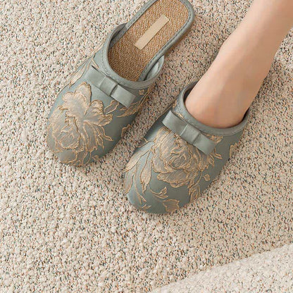 Embroidery Linen Slippers with Closed Toe - image 4