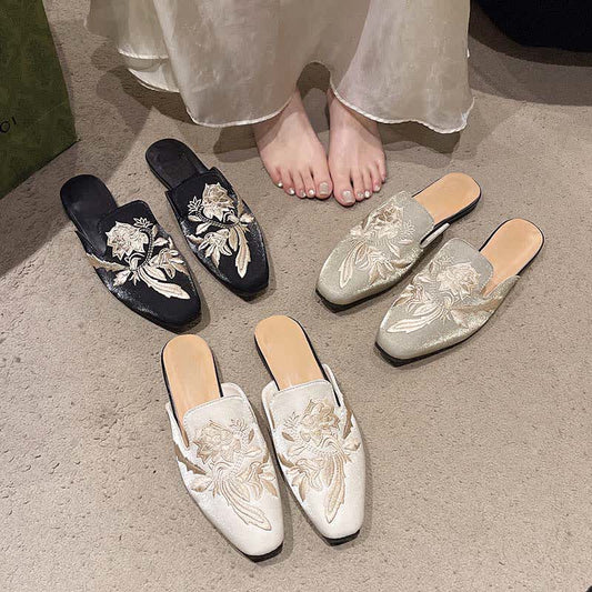 Elegant Floral Embroidery Pointed-Toe Mules - image 0