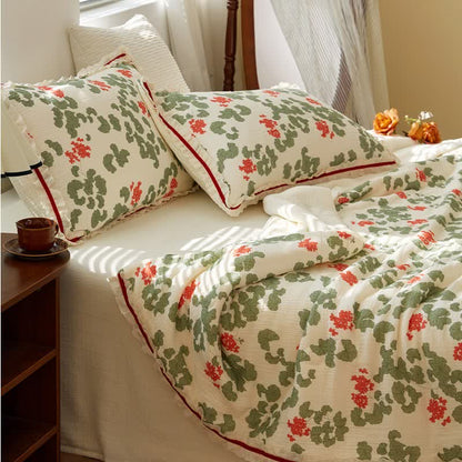 Floral & Leaf Ruffled Cotton Gauze Quilt - image 3