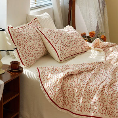 Red Floral Ruffled Cotton Gauze Quilt - image 5