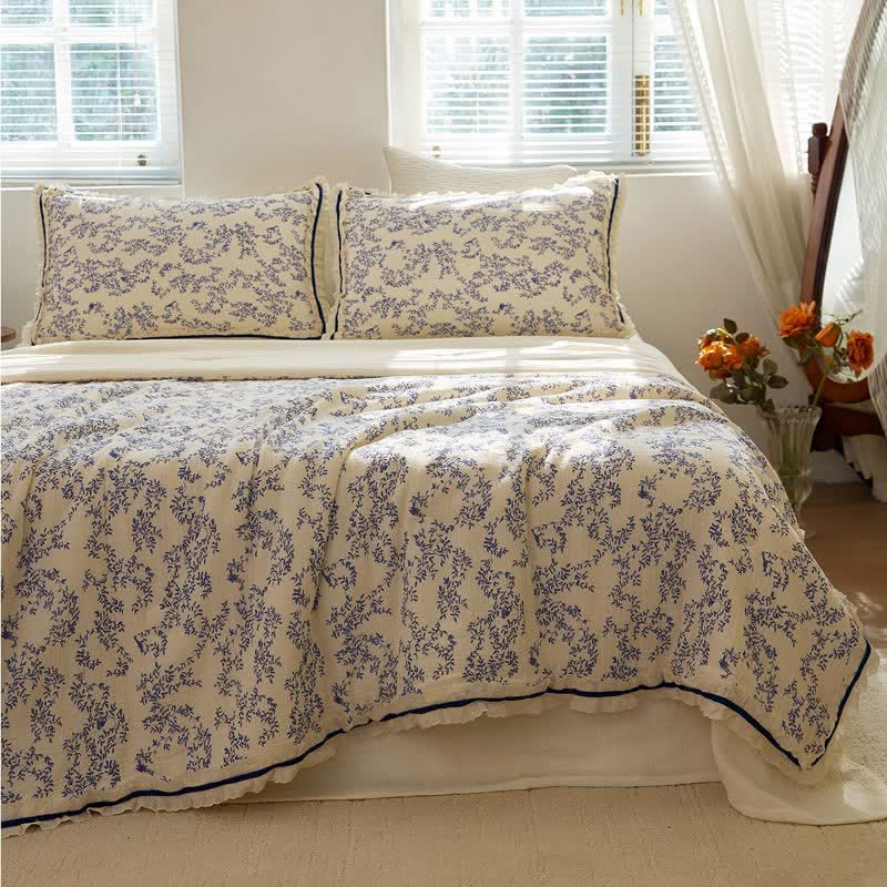 Blue Leaf Ruffled Cotton Gauze Quilt - image 3