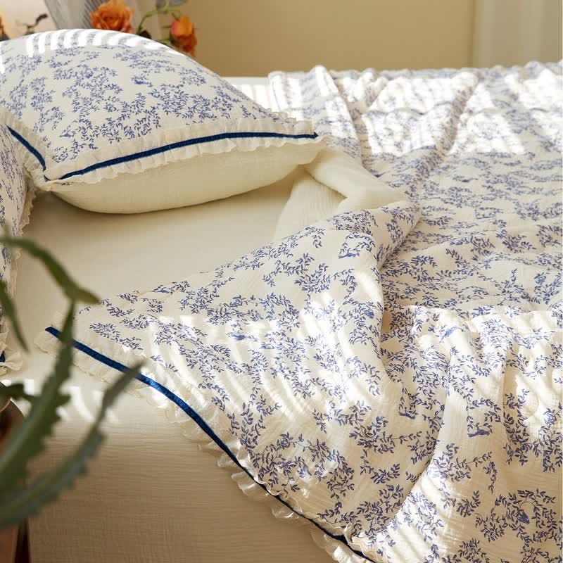 Blue Leaf Ruffled Cotton Gauze Quilt - image 8