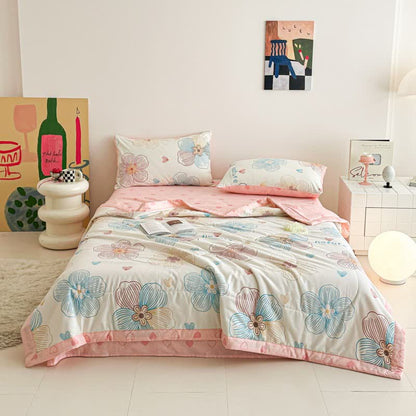 Line Art Floral Print Cotton Quilt - image 2