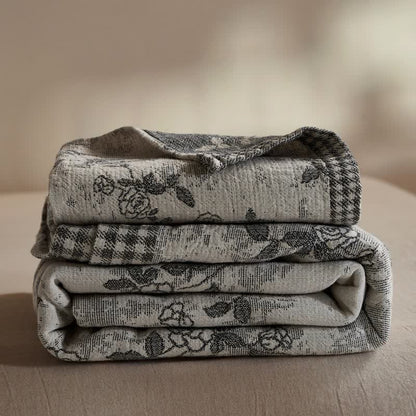 Artistic Vintage Floral Cotton Gauze Quilt - image 3