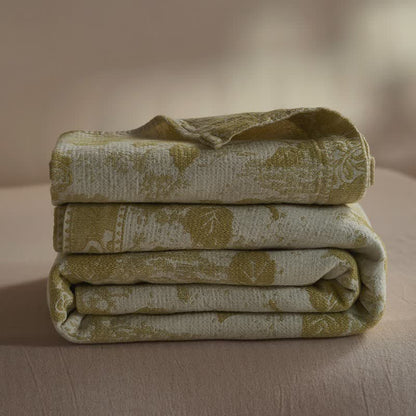 Artistic Vintage Rose Cotton Gauze Quilt - image 9